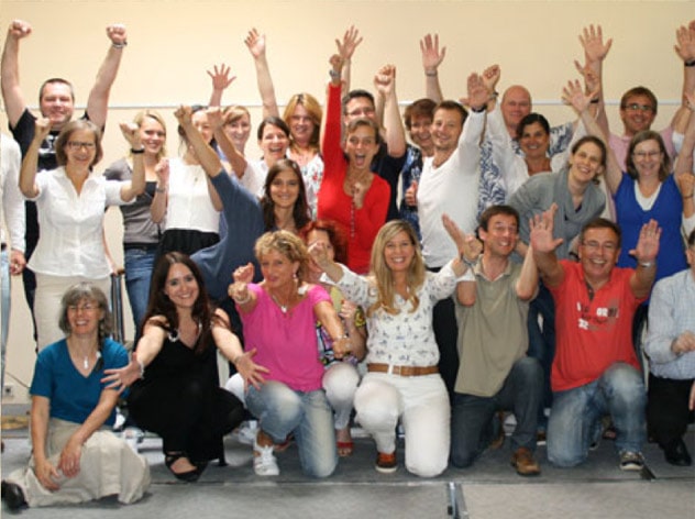 NLP Practitioner Gruppe jubelnd NLP Practitioner Gruppe jubelnd